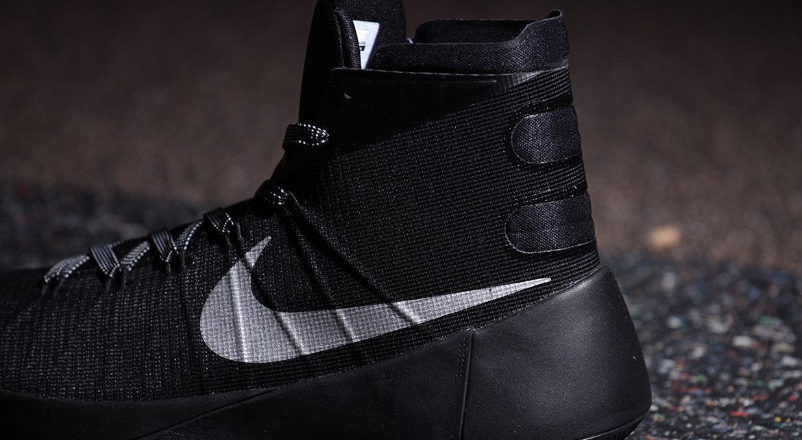 Hyperdunk all black on sale